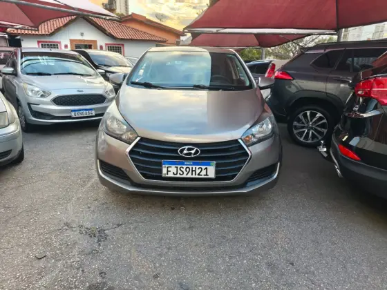 HYUNDAI HB20 1.0 COMFORT 12V FLEX 4P MANUAL HYUNDAI HB20 1.0 COMFORT 12V FLEX 4P MANUAL