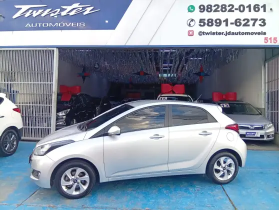 HYUNDAI HB20 1.6 COMFORT STYLE 16V FLEX 4P AUTOMÁTICO HYUNDAI HB20 1.6 COMFORT STYLE 16V FLEX 4P AUTOMÁTICO