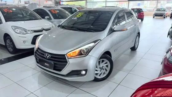 HYUNDAI HB20 1.6 PREMIUM 16V FLEX 4P AUTOMÁTICO HYUNDAI HB20 1.6 PREMIUM 16V FLEX 4P AUTOMÁTICO