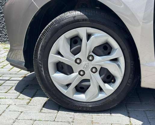 HYUNDAI-HB20-2023