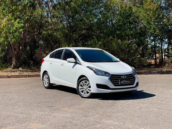 HYUNDAI HB20 1.6 COMFORT PLUS 16V FLEX 4P AUTOMÁTICO