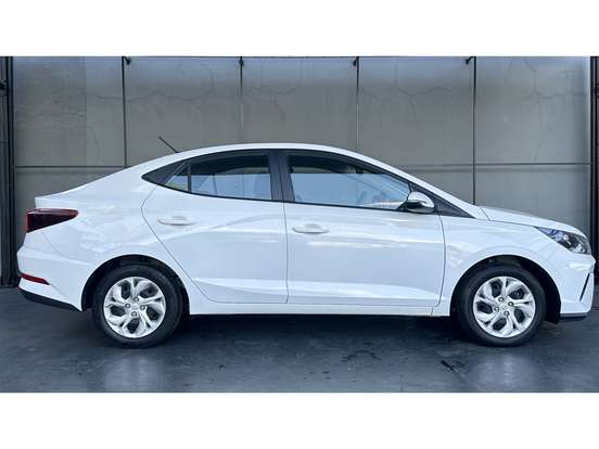 HYUNDAI-HB20S-2025