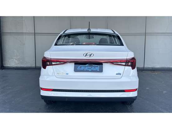 HYUNDAI-HB20S-2025