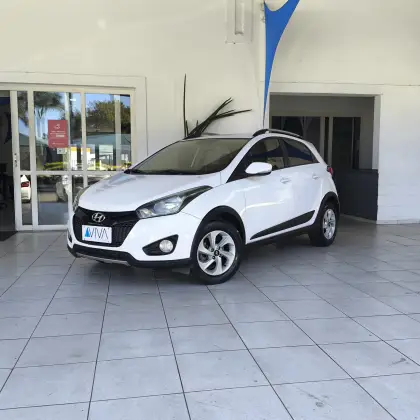 HYUNDAI HB20X 1.6 16V STYLE FLEX 4P AUTOMÁTICO HYUNDAI HB20X 1.6 16V STYLE FLEX 4P AUTOMÁTICO