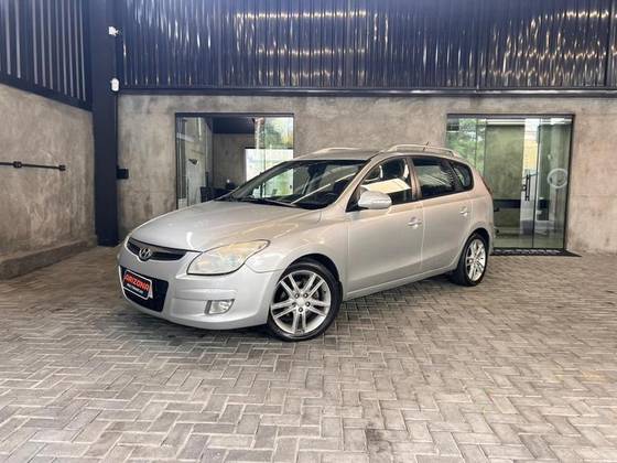 HYUNDAI I30 2.0 MPI 16V GASOLINA 4P MANUAL