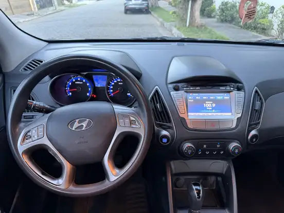 HYUNDAI-IX35-2015