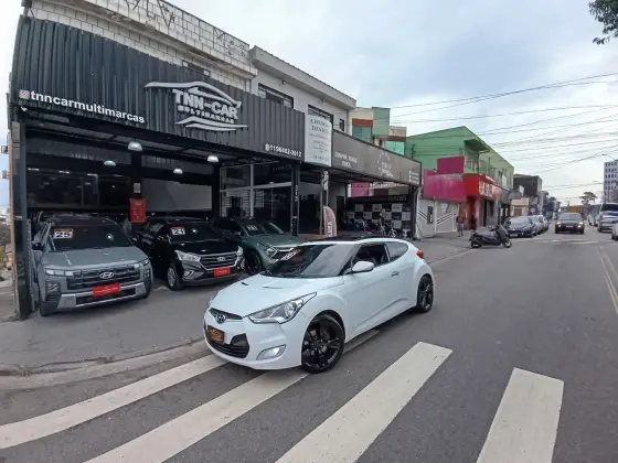 HYUNDAI VELOSTER 1.6 16V GASOLINA 3P AUTOMÁTICO HYUNDAI VELOSTER 1.6 16V GASOLINA 3P AUTOMÁTICO