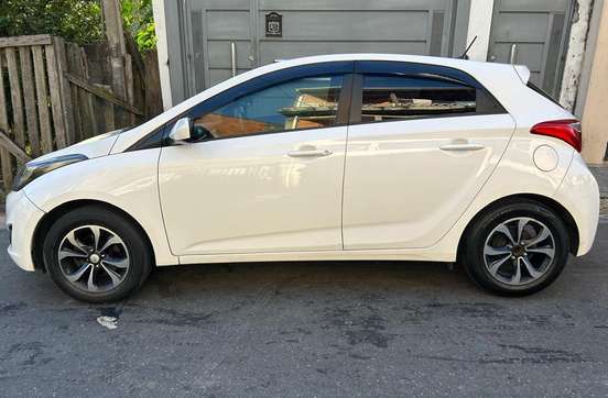 HYUNDAI-HB20-2015