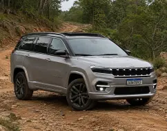 JEEP COMMANDER 2.0 HURRICANE 4 TURBO GASOLINA OVERLAND AT9 JEEP COMMANDER 2.0 HURRICANE 4 TURBO GASOLINA OVERLAND AT9