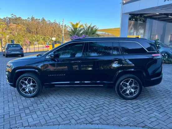 JEEP-COMMANDER-2022