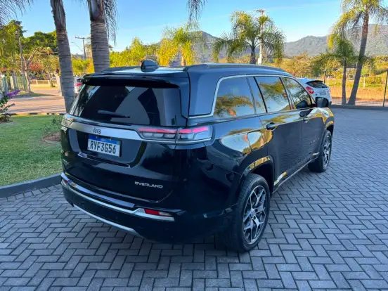 JEEP-COMMANDER-2022