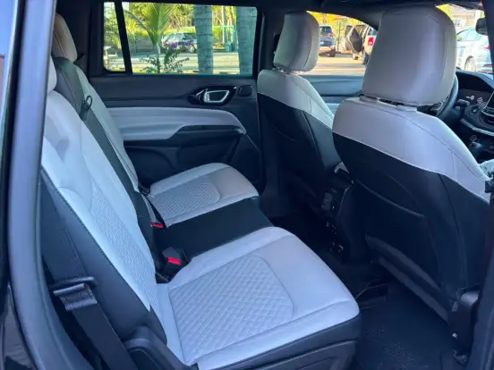 JEEP-COMMANDER-2.0 TD380 TURBO DIESEL OVERLAND AT9 JEEP-COMMANDER-2022
