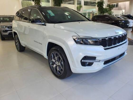 JEEP COMMANDER 2.2 TURBO DIESEL OVERLAND AT9