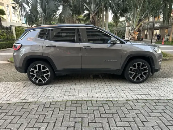 JEEP COMPASS 2.0 16V FLEX LIMITED AUTOMÁTICO JEEP COMPASS 2.0 16V FLEX LIMITED AUTOMÁTICO
