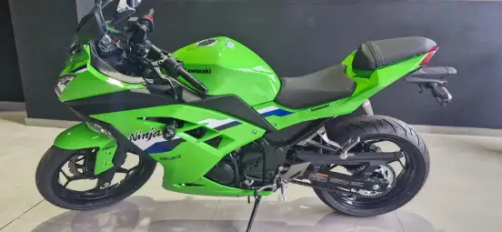 KAWASAKI-NINJA 300-2026