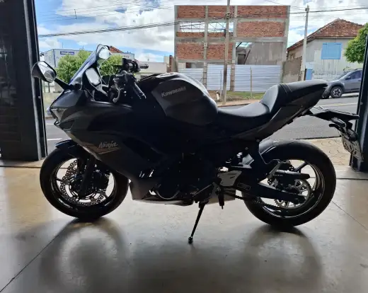 KAWASAKI-NINJA 650 ABS-2023