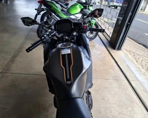 KAWASAKI-NINJA 650 ABS-2023