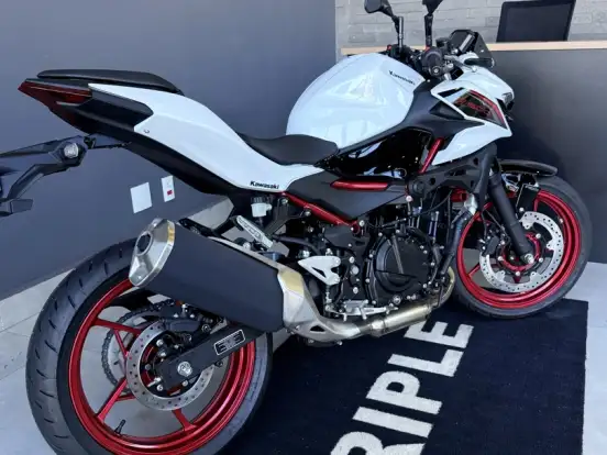 KAWASAKI-Z500 SE KAWASAKI-Z500 SE-2026