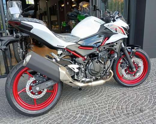 KAWASAKI-Z500 SE-2026
