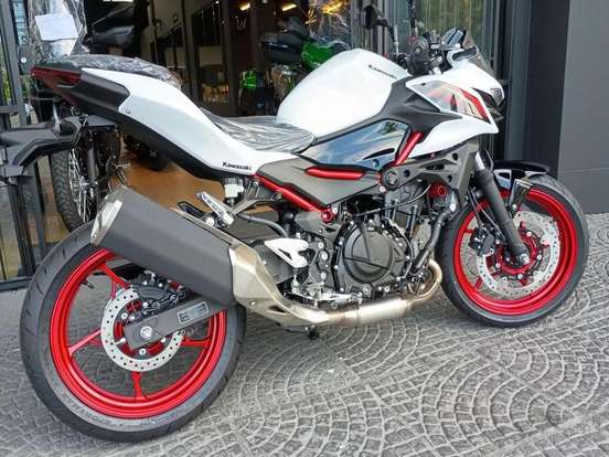 KAWASAKI-Z500 SE KAWASAKI-Z500 SE-2026