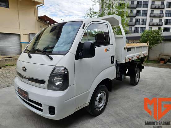 KIA-BONGO-2014