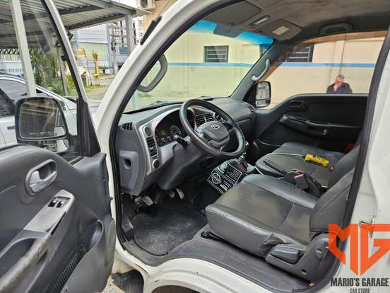 KIA-BONGO-2.5 K-2500 4X2 CS TURBO DIESEL 2P MANUAL KIA-BONGO-2014