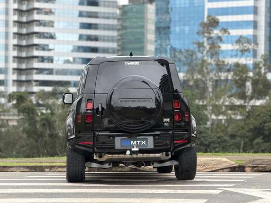 LAND ROVER-DEFENDER-2021