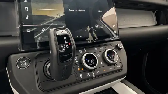 LAND ROVER-DEFENDER-2026