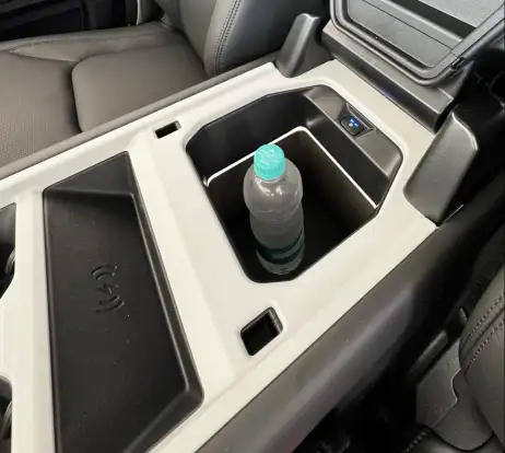 LAND ROVER-DEFENDER-2026