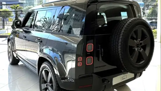 LAND ROVER-DEFENDER-2026