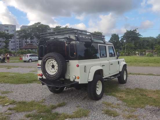 LAND ROVER-DEFENDER-2.5 CSW 110 4X4 TURBO DIESEL 4P MANUAL LAND ROVER-DEFENDER-2000
