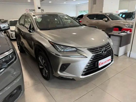 LEXUS NX 300h 2.5 16V VVT-I HYBRID LUXURY CVT AWD LEXUS NX 300h 2.5 16V VVT-I HYBRID LUXURY CVT AWD