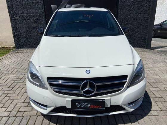 MERCEDES-BENZ B 200 1.6 SPORT TURBO GASOLINA 4P AUTOMÁTICO