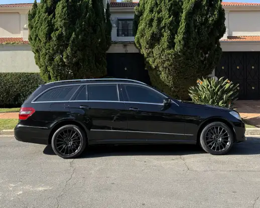 MERCEDES-BENZ-E 500-5.5 V8 GASOLINA TOURING AVANTGARDE 7G-TRONIC MERCEDES-BENZ-E 500-2010
