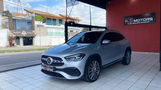 MERCEDES-BENZ GLA 200 1.3 GCI GASOLINA AMG LINE 7G-DCT MERCEDES-BENZ GLA 200 1.3 GCI GASOLINA AMG LINE 7G-DCT