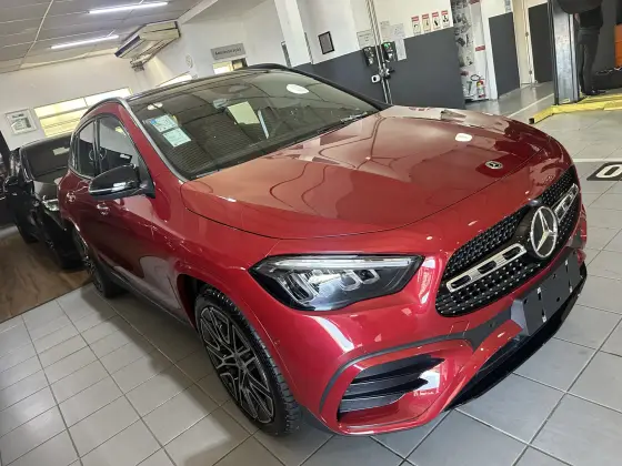MERCEDES-BENZ GLA 200 1.3 MHEV NIGHT EDITION 7G-DCT MERCEDES-BENZ GLA 200 1.3 MHEV NIGHT EDITION 7G-DCT