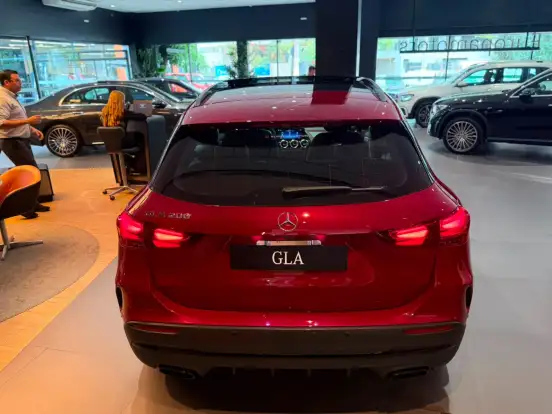 MERCEDES-BENZ-GLA 200-1.3 MHEV NIGHT EDITION 7G-DCT MERCEDES-BENZ-GLA 200-2026