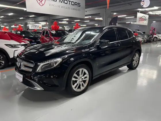 MERCEDES-BENZ GLA 200 1.6 CGI ADVANCE 16V TURBO FLEX 4P AUTOMÁTICO
