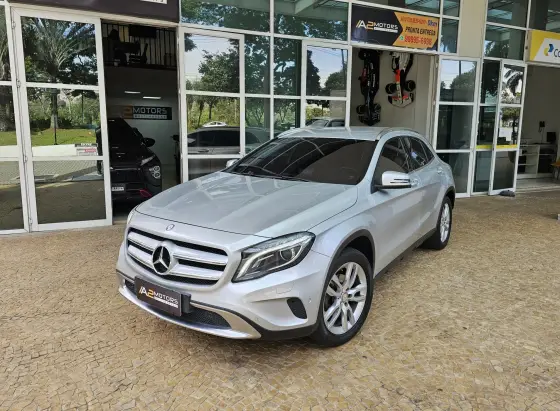 MERCEDES-BENZ GLA 200 1.6 CGI ADVANCE 16V TURBO FLEX 4P AUTOMÁTICO MERCEDES-BENZ GLA 200 1.6 CGI ADVANCE 16V TURBO FLEX 4P AUTOMÁTICO
