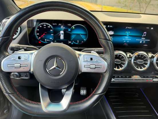 MERCEDES-BENZ-GLA 200-2022