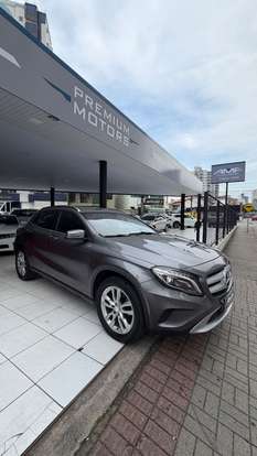 MERCEDES-BENZ-GLA 200-1.6 CGI VISION 16V TURBO GASOLINA 4P AUTOMÁTICO MERCEDES-BENZ-GLA 200-2015