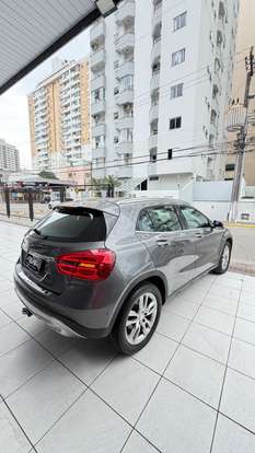 MERCEDES-BENZ-GLA 200-2015