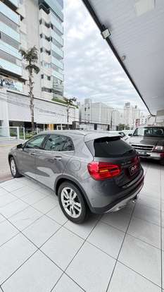 MERCEDES-BENZ-GLA 200-2015