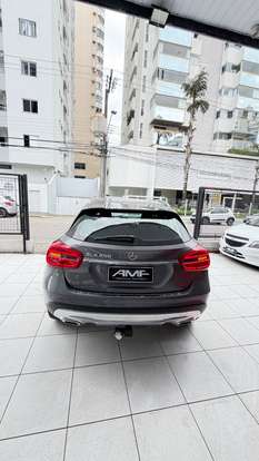 MERCEDES-BENZ-GLA 200-1.6 CGI VISION 16V TURBO GASOLINA 4P AUTOMÁTICO MERCEDES-BENZ-GLA 200-2015