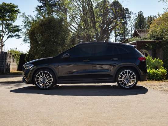 MERCEDES-BENZ-GLA 35 AMG-2.0 CGI GASOLINA 4MATIC SPEEDSHIFT MERCEDES-BENZ-GLA 35 AMG-2022