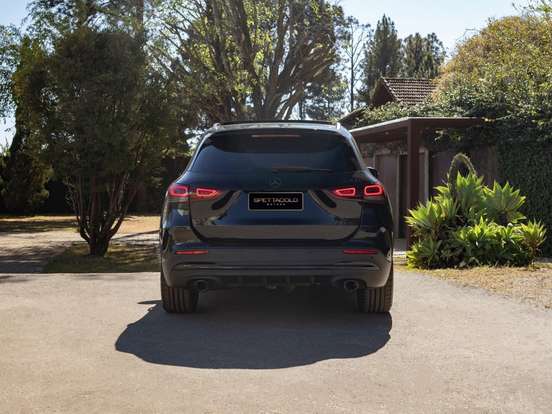 MERCEDES-BENZ-GLA 35 AMG-2022