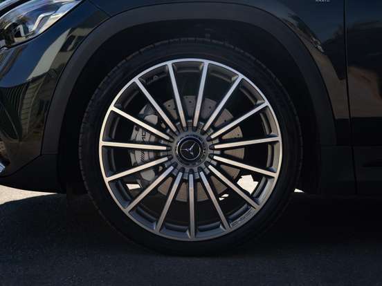 MERCEDES-BENZ-GLA 35 AMG-2022