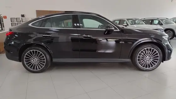 MERCEDES-BENZ GLC 300 2.0 MHEV AMG LINE COUPÉ 4MATIC 9G-TRONIC MERCEDES-BENZ GLC 300 2.0 MHEV AMG LINE COUPÉ 4MATIC 9G-TRONIC