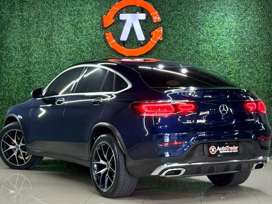 MERCEDES-BENZ-GLC 300-2022