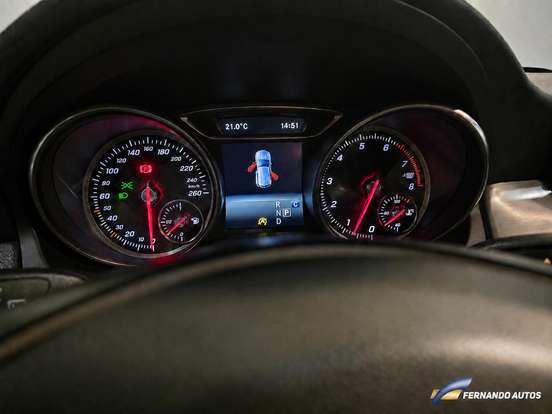 MERCEDES-BENZ-GLA 200-2018